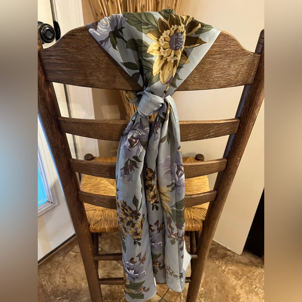Vintage Careta Floral Print Scarf lightweight casual business casual work